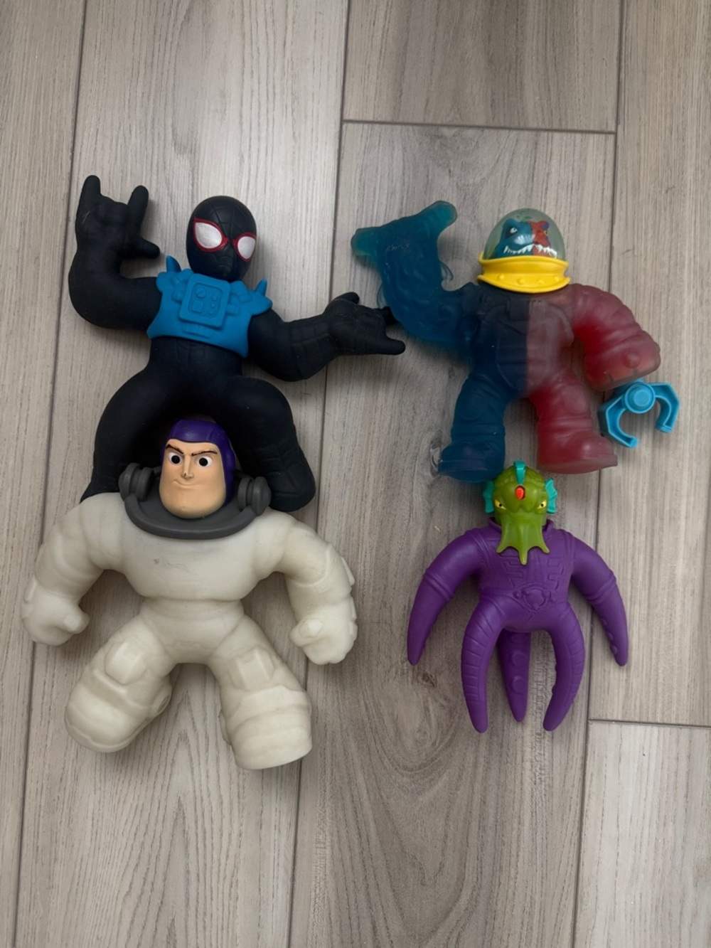 Buzz Lightyear & Mixed Character Toy Set - White, Black, Purple, Blue
